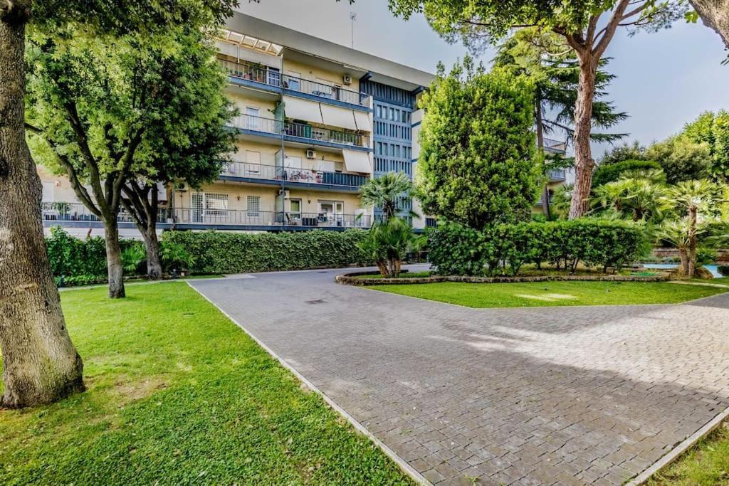 Luxury Front Of Cavalieri Hilton Appartement
